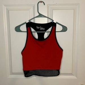 Cropped workout top, red, black